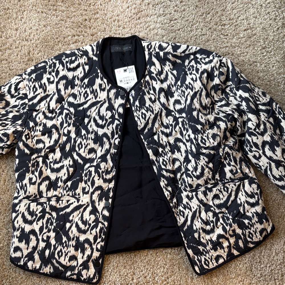 Zara Black and Cream Patterned Bomber Jacket